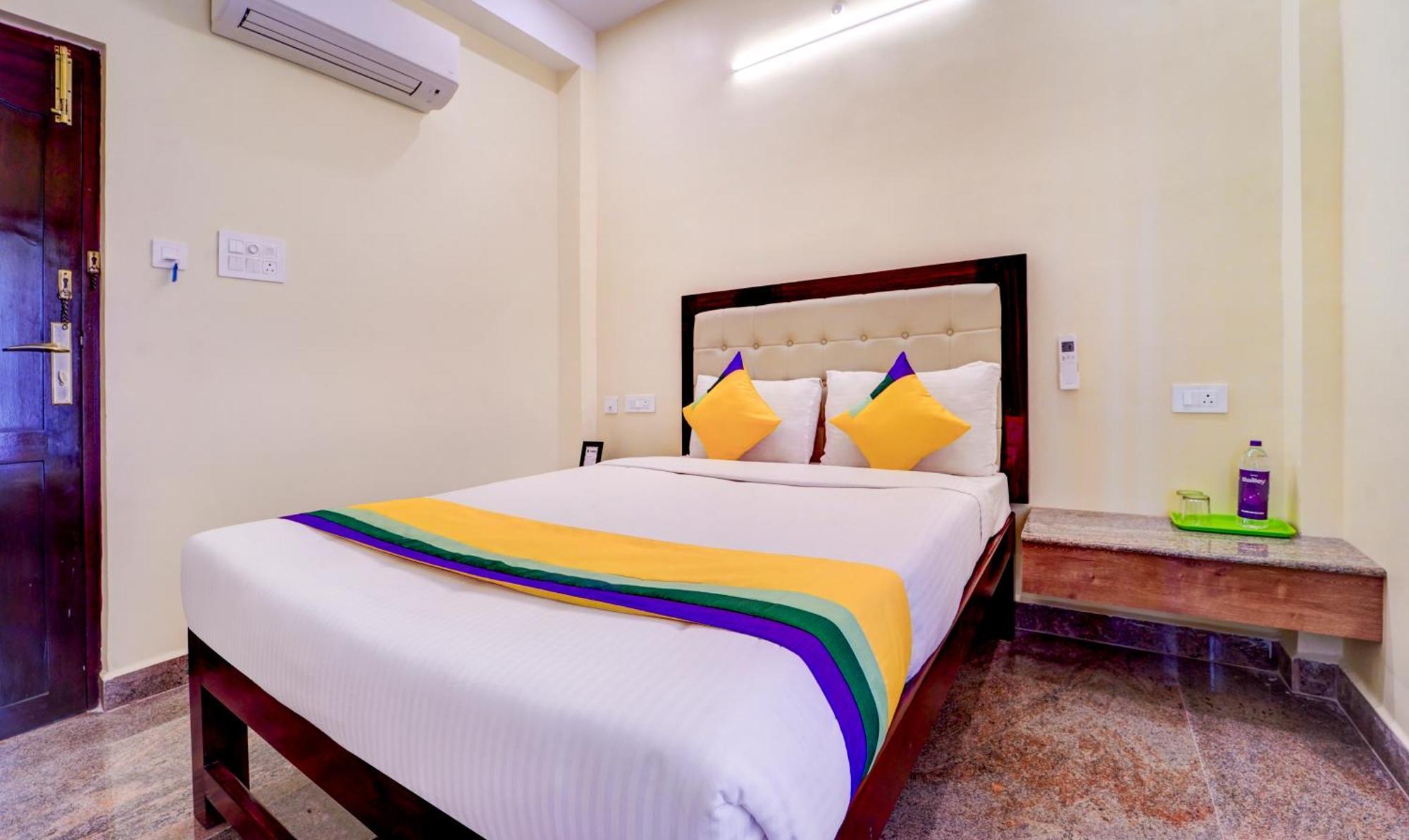 Itsy Hotels Prakasam Residency Ποντισερί Εξωτερικό φωτογραφία